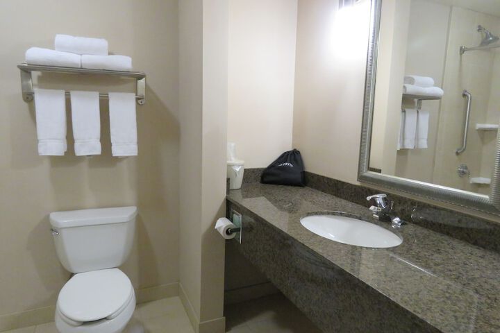 Room 12 of 71
