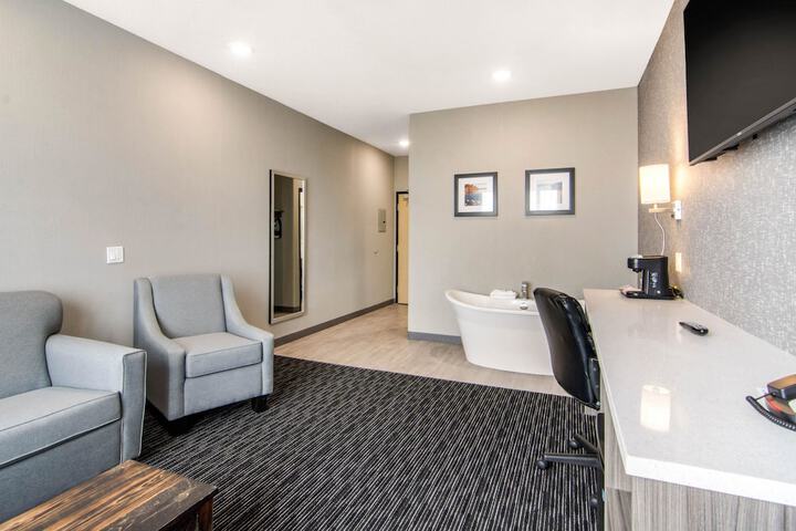 Room 40 of 53