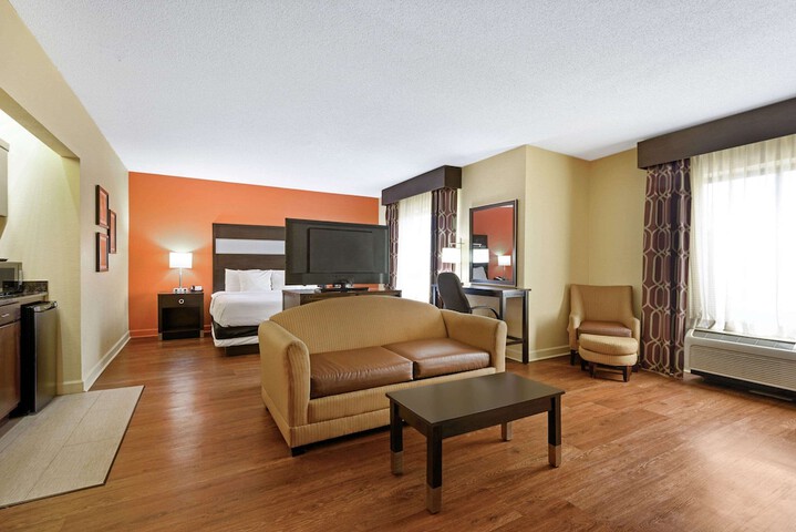 Room 34 of 55