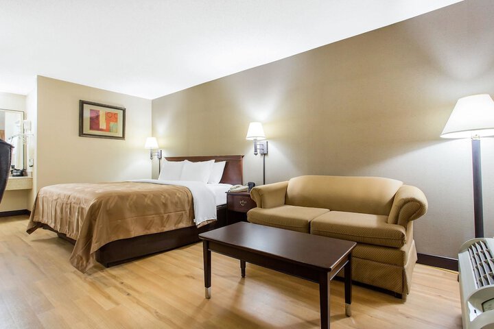 Room 14 of 48
