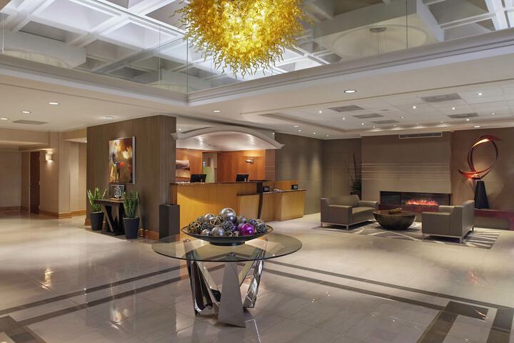 DoubleTree by Hilton Akron Fairlawn