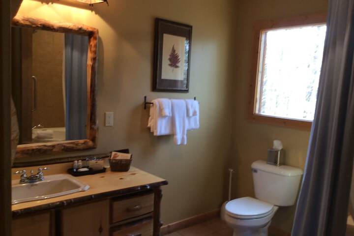 Dancing Bear Lodge