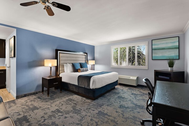 Room 18 of 42