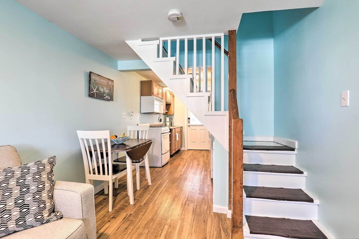 Seaside Escape w / Porch + Direct Beach Access