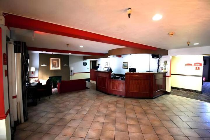 Norwood Inn Minneapolis Roseville