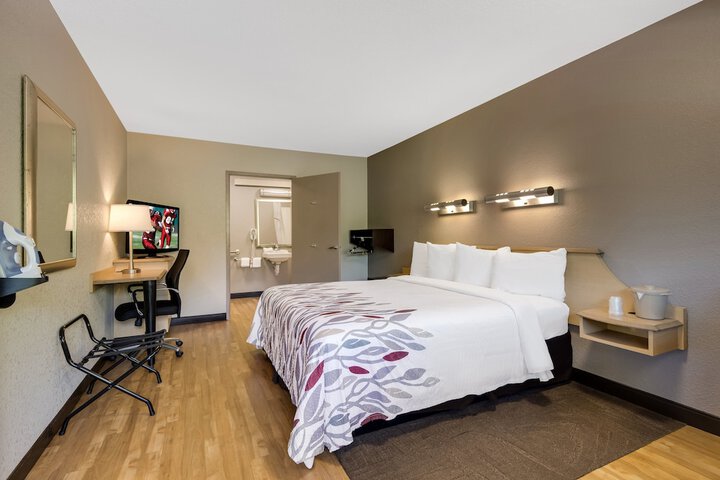 Room 19 of 28