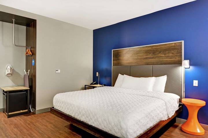 Room 15 of 35