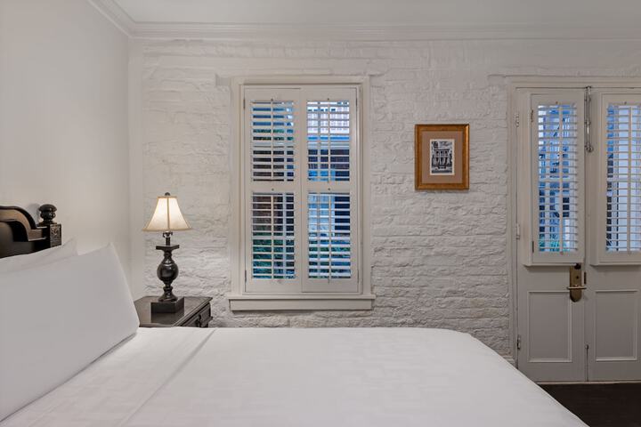 Room 7 of 23