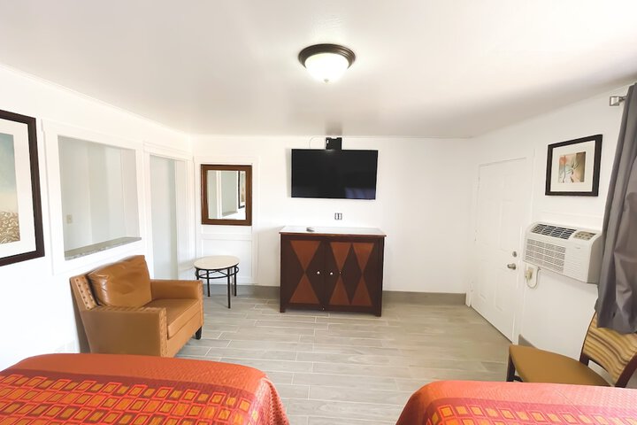 Room 37 of 38
