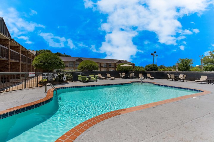 Pool 3 of 34