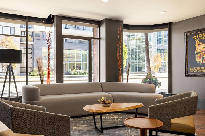 Hilton Vancouver Airport