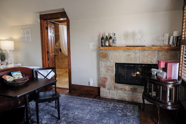 The Winchester Lodge