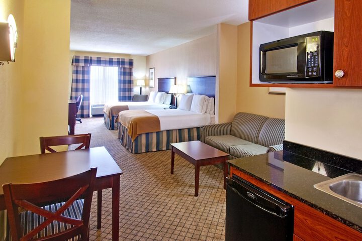 Holiday Inn Express & Suites Millington by IHG