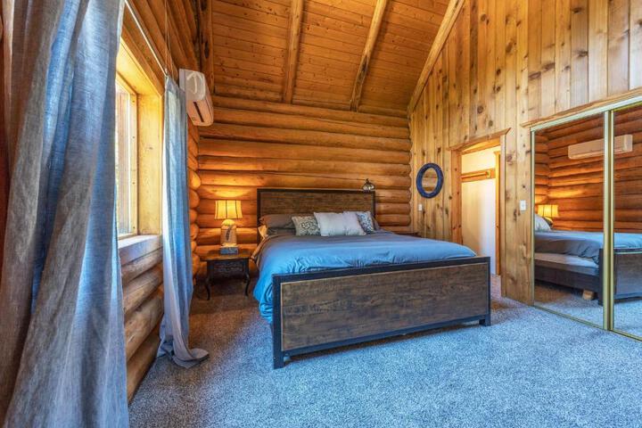 Rowland Log Cabin