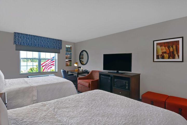 Room 13 of 42