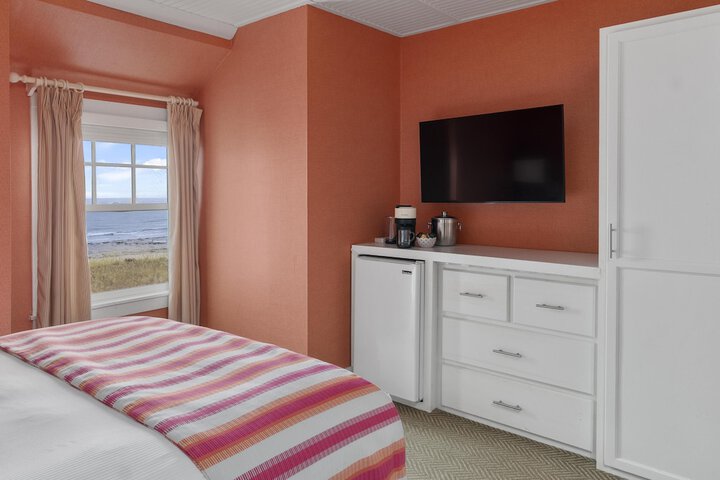 The Tides Beach Club