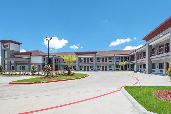 Hotel 8 of 34