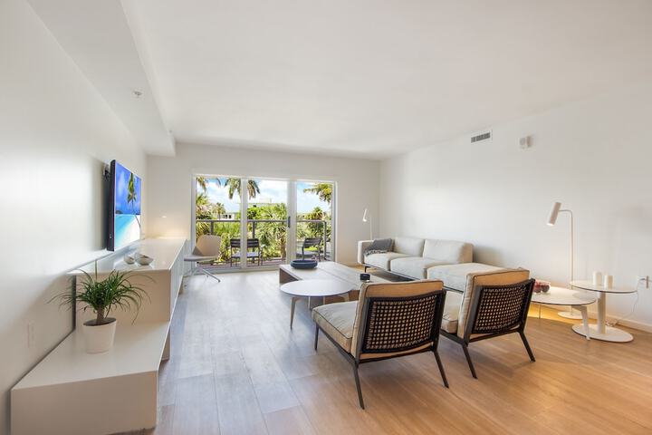 Beach Haus Bal Harbour