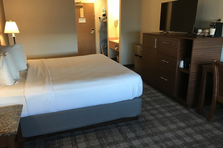 Best Western North I-25 Hotel