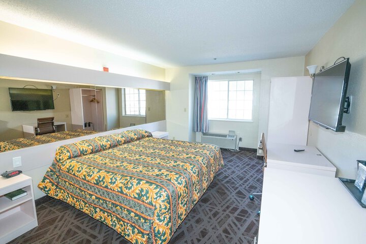 Room 20 of 42