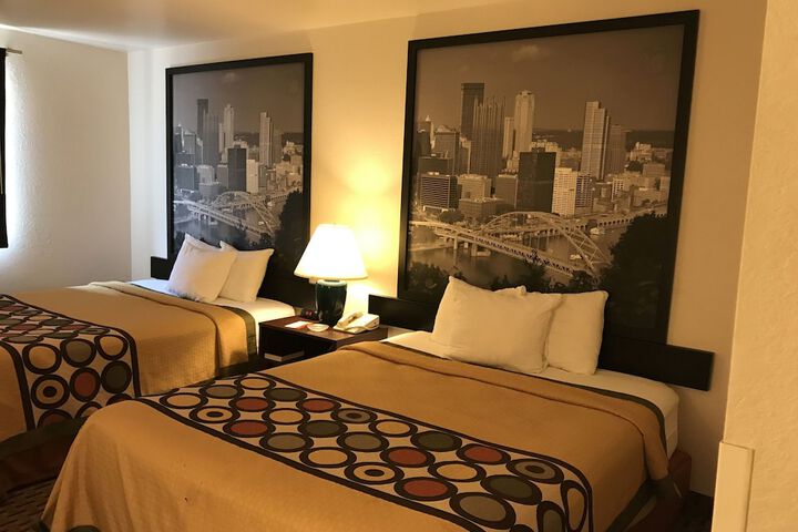 Super 8 by Wyndham Canonsburg / Pittsburgh Area
