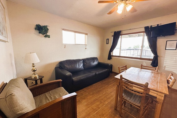 Room 201 of 299