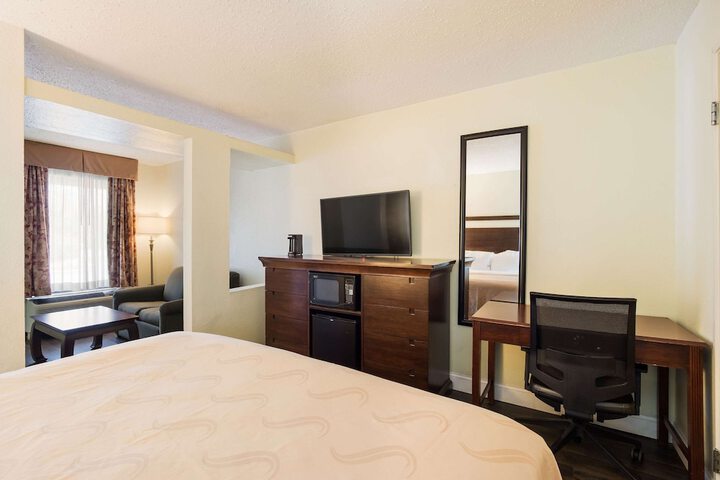 Quality Inn & Suites Conference Center Statesboro Historic District