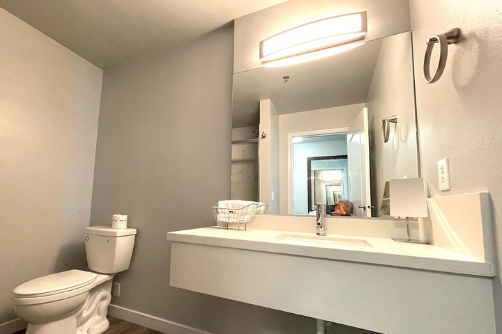 Room 100 of 113