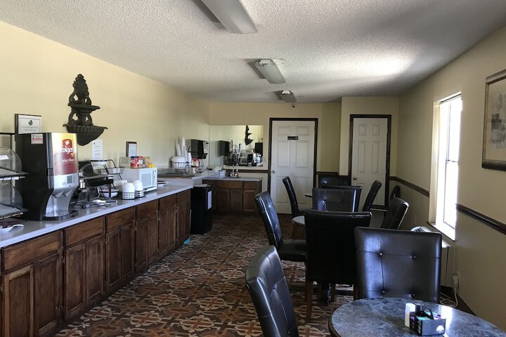 Breakfast/Coffee Service 43 of 46
