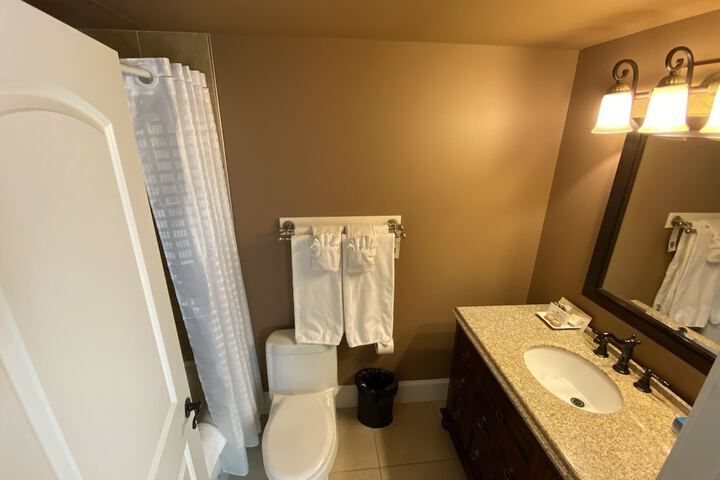 Room 42 of 71