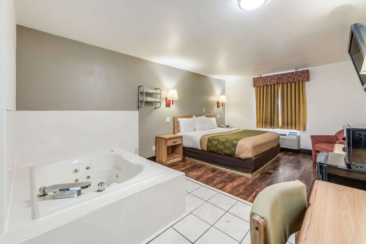 Room 21 of 26