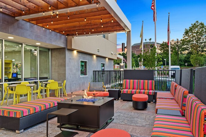 Terrace/Patio 55 of 56