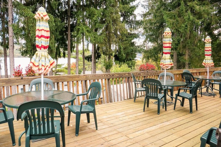 Terrace/Patio 102 of 127