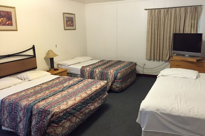 Room 12 of 29