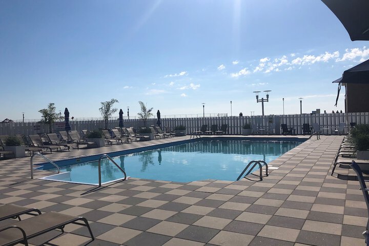 Pool 9 of 77