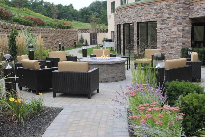 Courtyard Oneonta