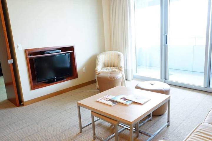 Room 8 of 15