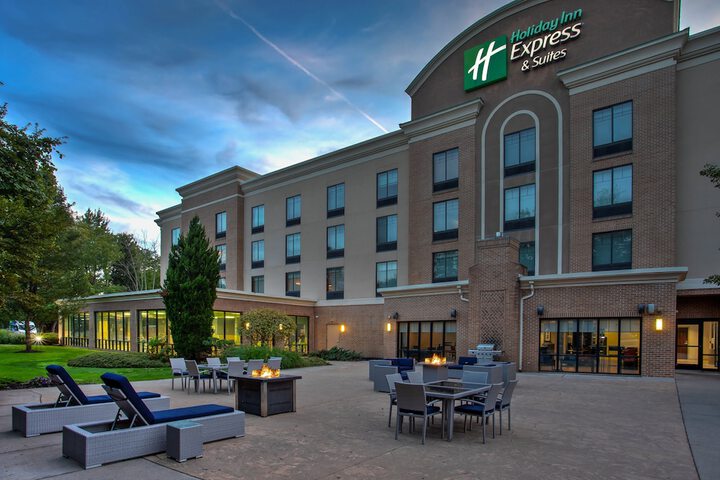 Hotel 4 of 44