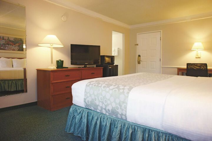 Room 16 of 47