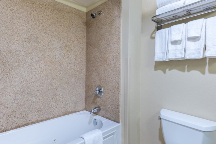 Room 10 of 43
