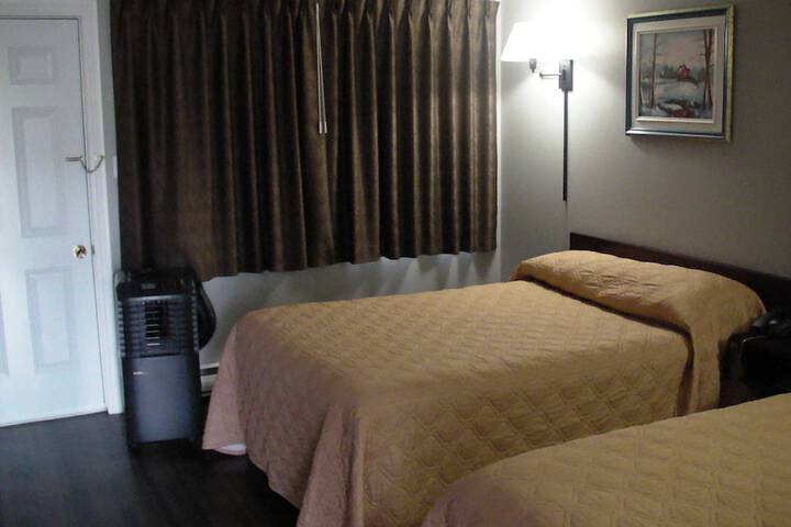 Room 11 of 22
