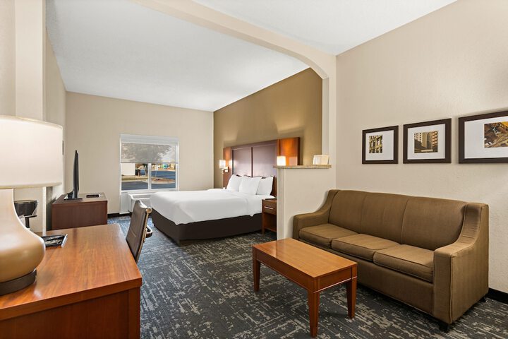 Room 15 of 21