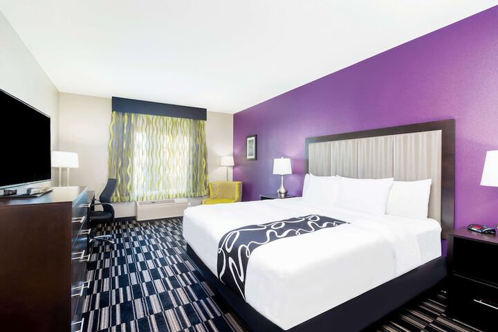 Room 18 of 27