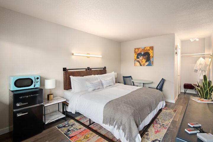 Room 28 of 57
