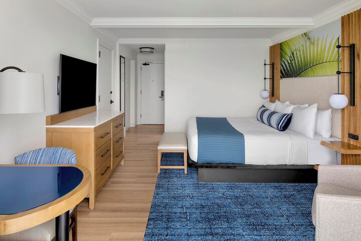 Room 47 of 118