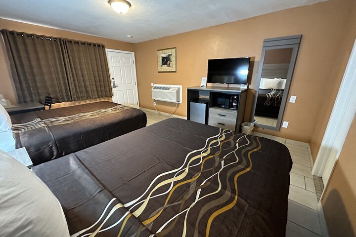 New Corral Motel