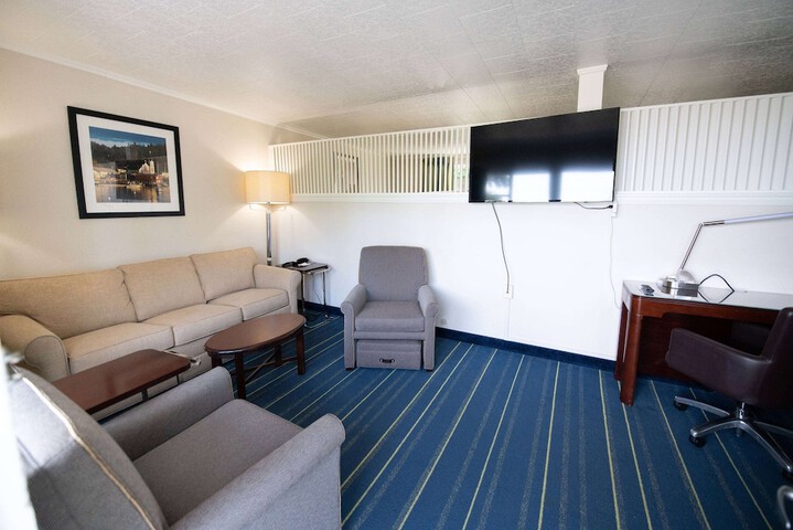 Room 14 of 27