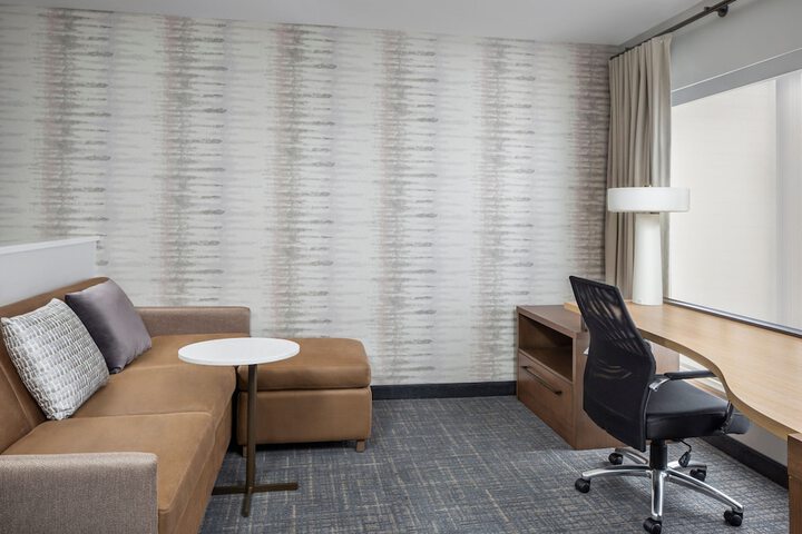 Room 33 of 44