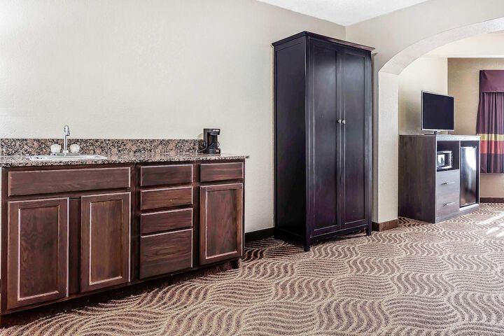 Quality Inn & Suites Salisbury South