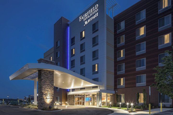 Hotel 4 of 40